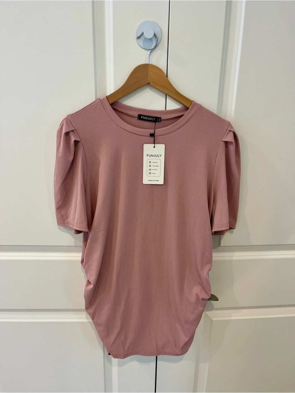 Funjuly Women's Dusty Pink Short Sleeve XL Maternity Top with side ruching NWT